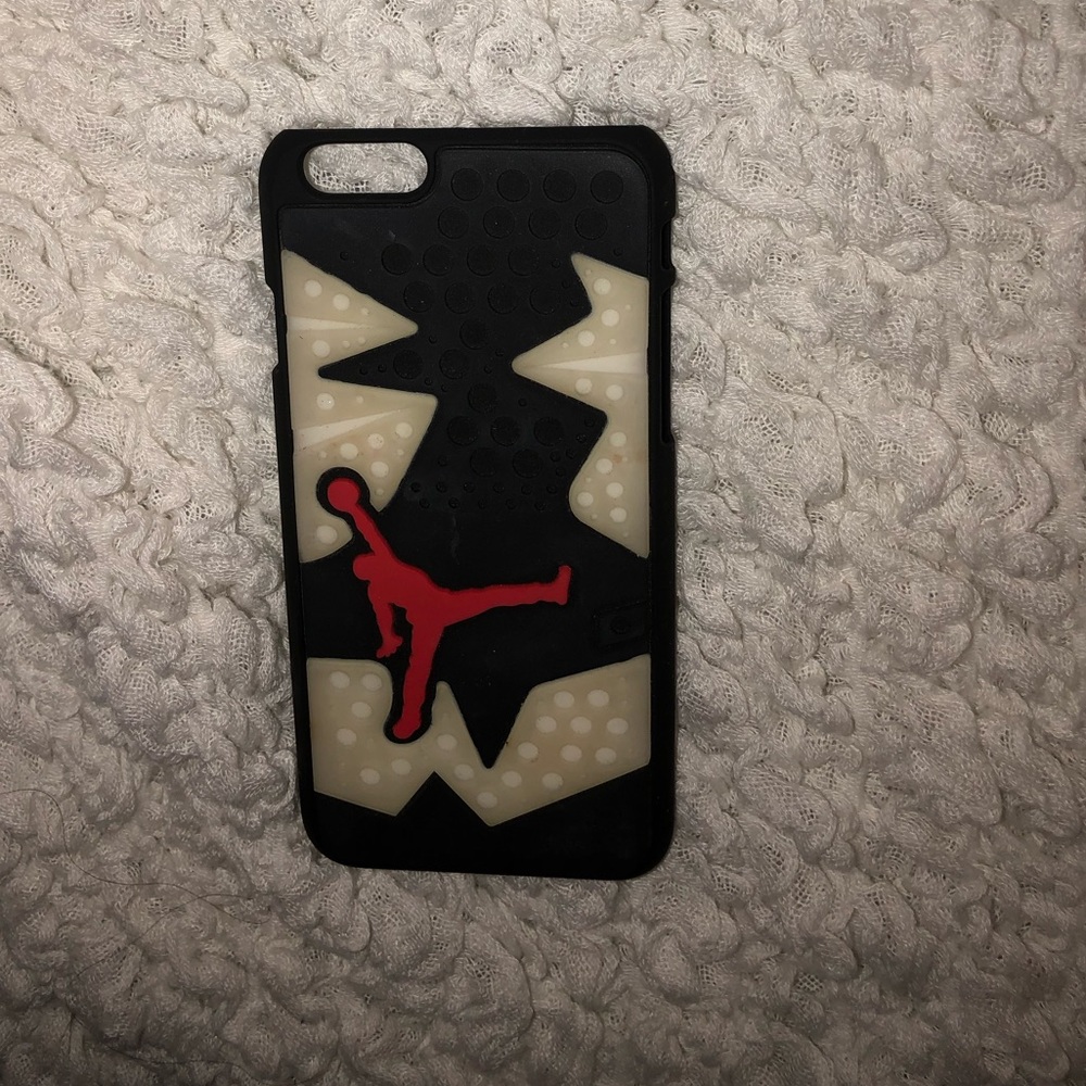Jordan case - Picture 3 of 5